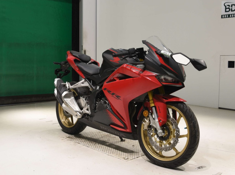 Мотоцикл Honda CBR250RRA з пробігом 985 km