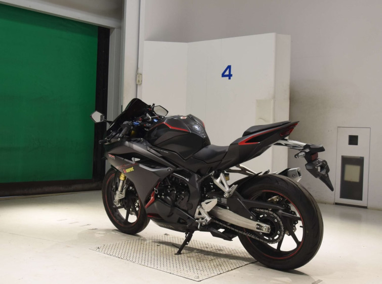 Мотоцикл Honda CBR250RR з пробігом 18084 km