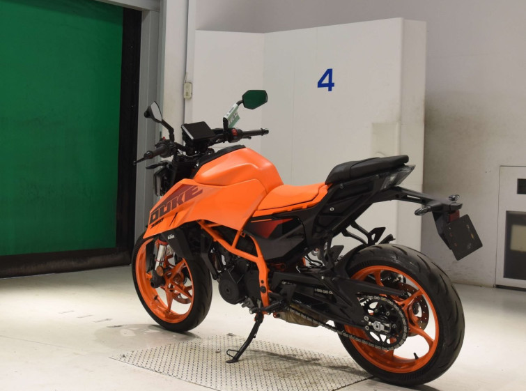 Мотоцикл KTM 390 DUKE с пробегом 1992 km
