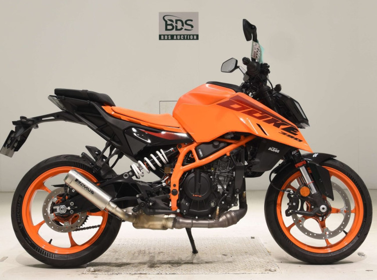 Мотоцикл KTM 390 DUKE с пробегом 1992 km