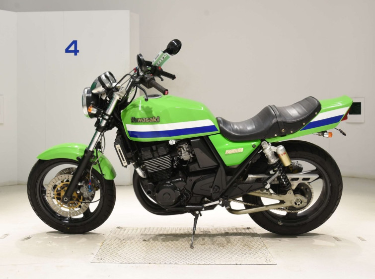 Мотоцикл Kawasaki ZRX400 з пробігом 1136 km