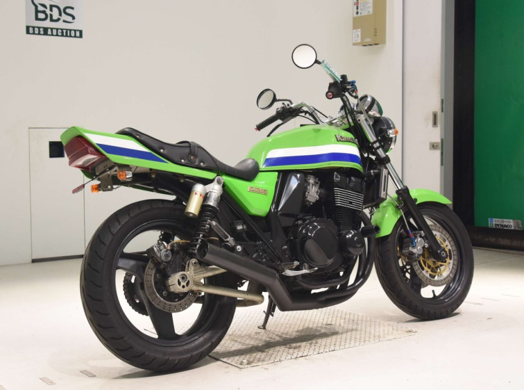 Мотоцикл Kawasaki ZRX400 з пробігом 1136 km