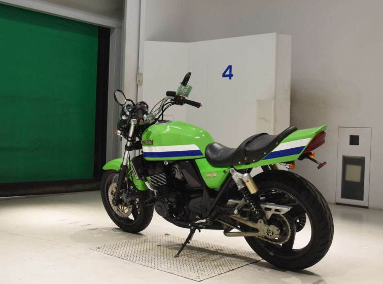 Мотоцикл Kawasaki ZRX400 з пробігом 1136 km