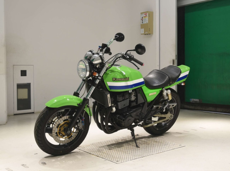 Мотоцикл Kawasaki ZRX400 з пробігом 1136 km