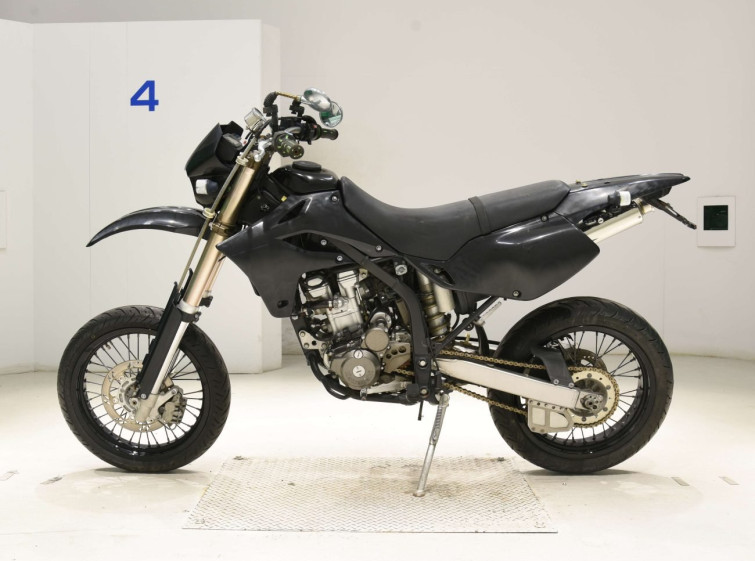 Мотоцикл Kawasaki D-TRACKER250 з пробігом 16108 km