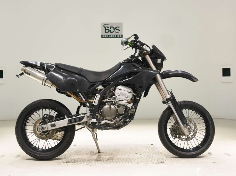 Мотоцикл Kawasaki D-TRACKER250 з пробігом 16108 km