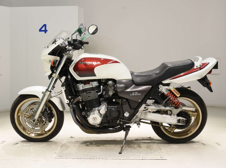 Мотоцикл Honda CB1300SF с пробегом 79614 km