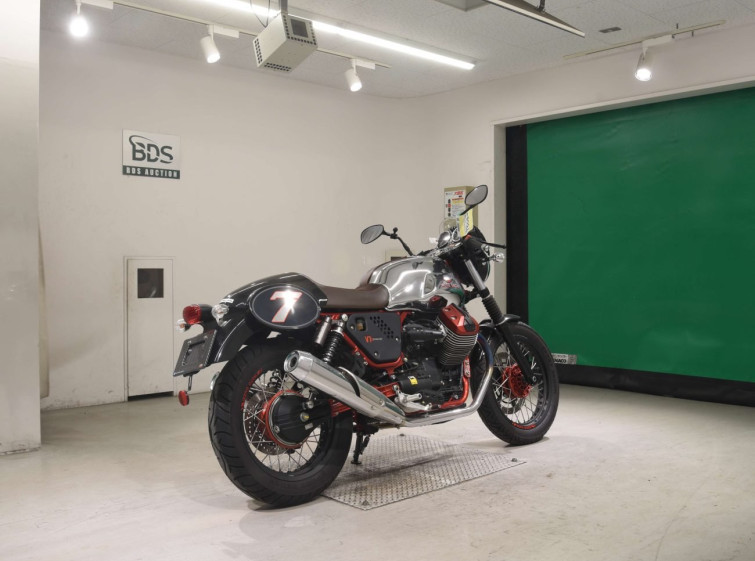 Мотоцикл Moto Guzzi V7 2 RACER з пробігом 1425 km