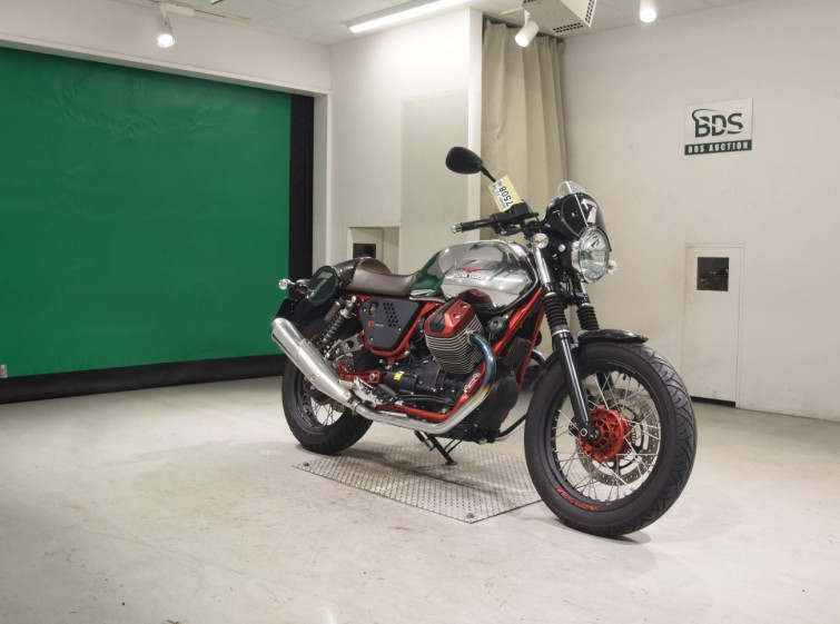 Мотоцикл Moto Guzzi V7 2 RACER з пробігом 1425 km