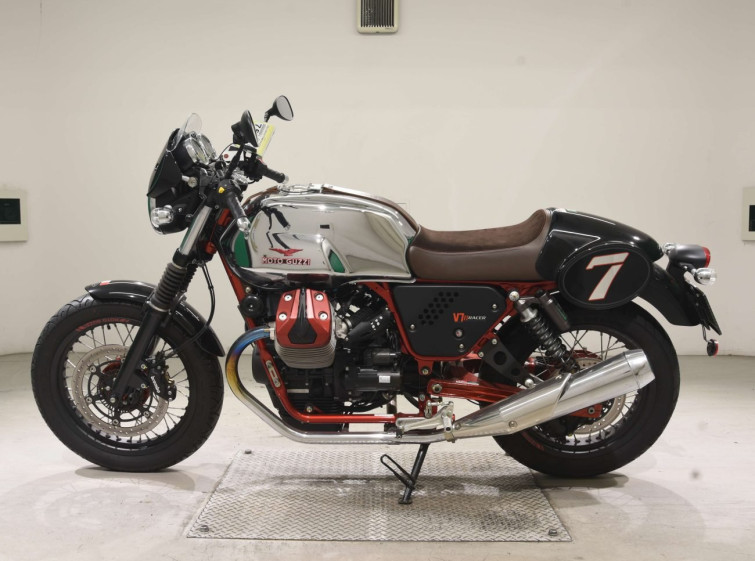 Мотоцикл Moto Guzzi V7 2 RACER з пробігом 1425 km