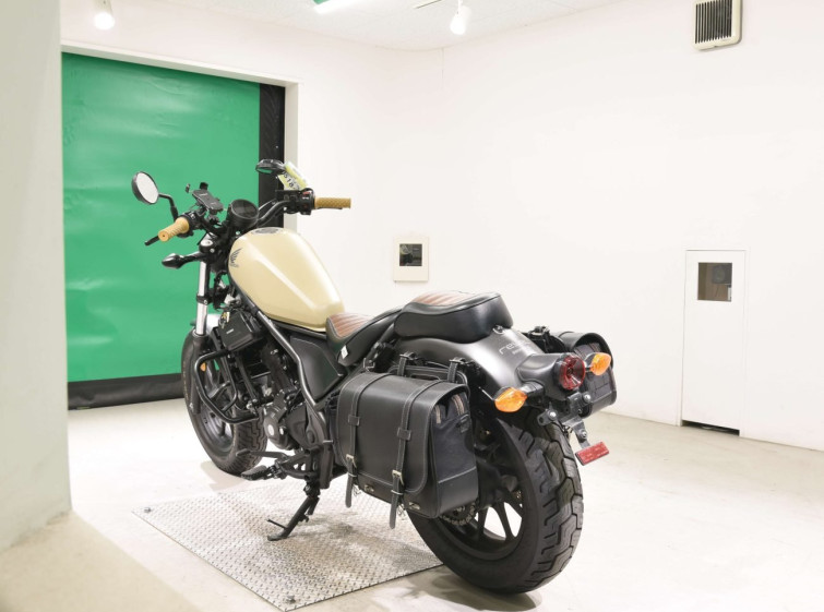 Мотоцикл Honda REBEL CMX250 з пробігом 8263 km