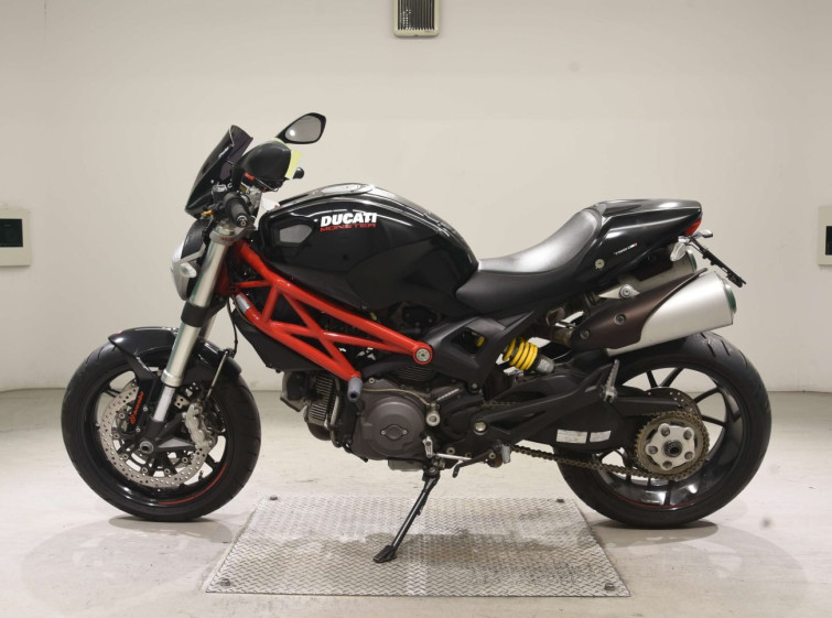 Мотоцикл Ducati MONSTER 796 с пробегом 34333 km
