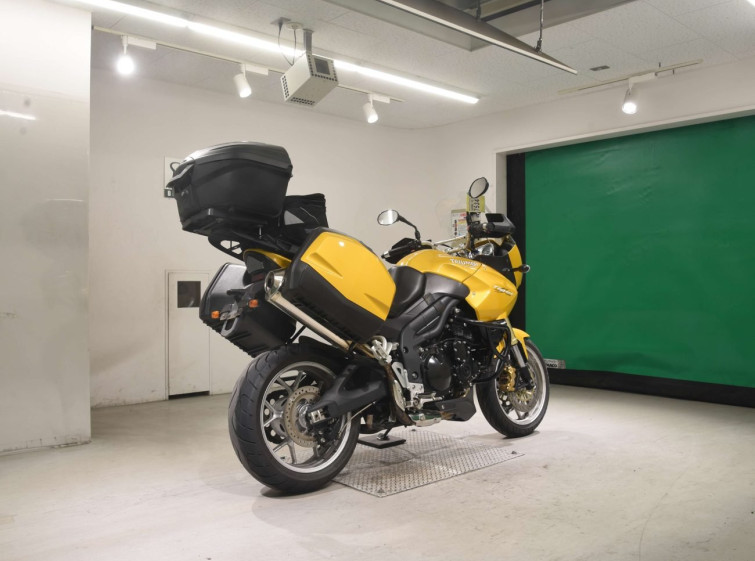 Мотоцикл Triumph TIGER 1050 з пробігом 49376 km