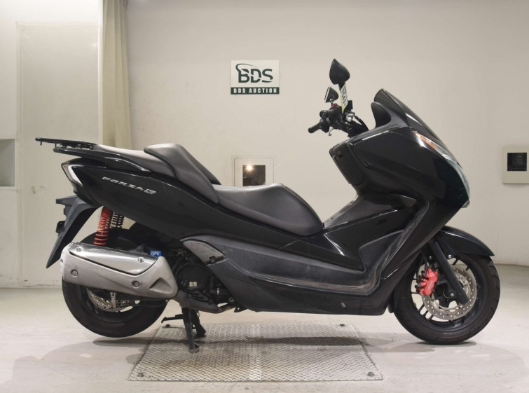 Мотоцикл Honda FORZA SI з пробігом 35569 km
