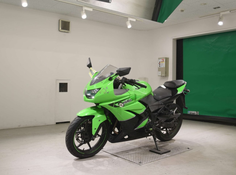Мотоцикл Kawasaki NINJA250R з пробігом 57763 km