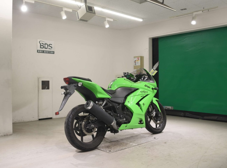 Мотоцикл Kawasaki NINJA250R з пробігом 34138 km
