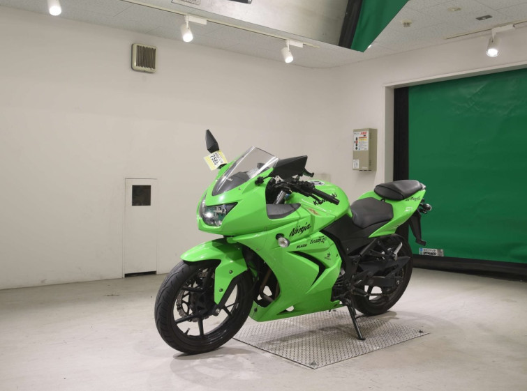 Мотоцикл Kawasaki NINJA250R з пробігом 34138 km