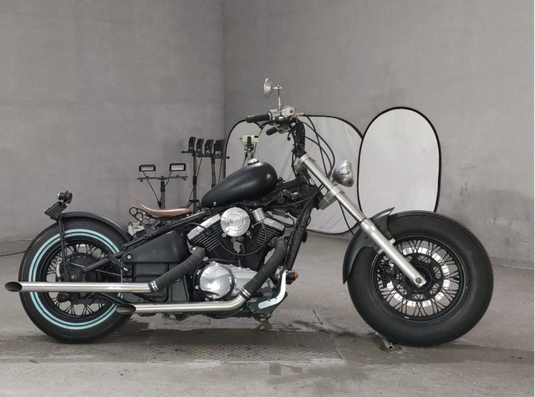 Мотоцикл Kawasaki VULCAN400 CLASSIC с пробегом 710 km