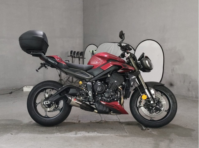 Мотоцикл Triumph STREET TRIPLE RS с пробегом 2166 km