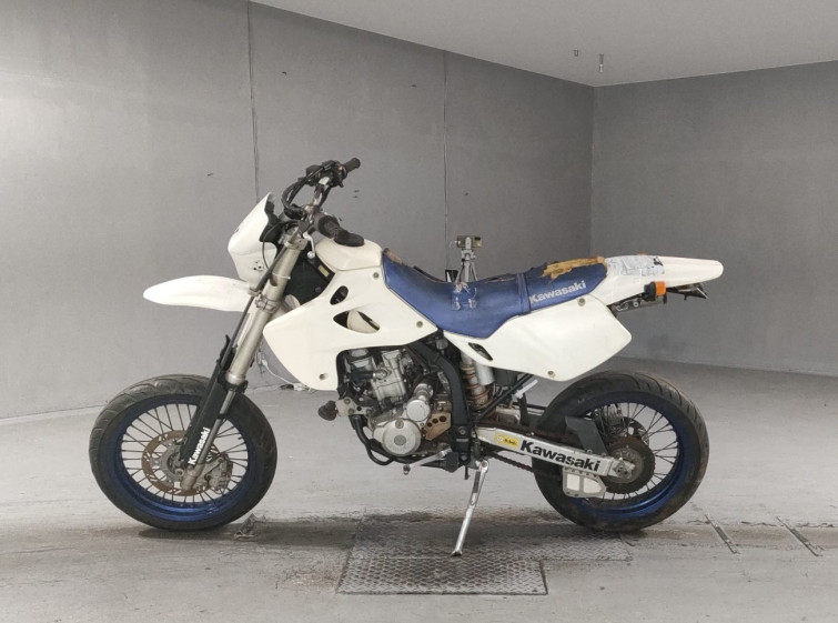 Мотоцикл Kawasaki D TRACKER