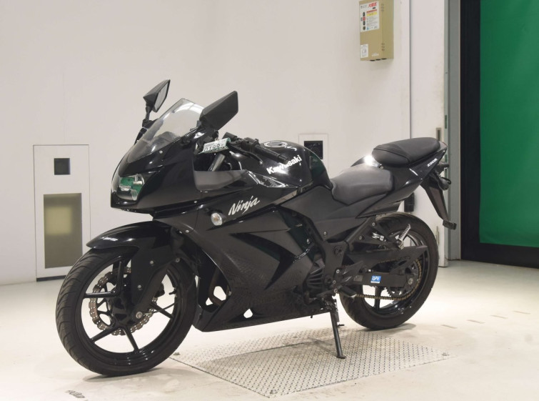 Мотоцикл Kawasaki NINJA250A з пробігом 22146 km