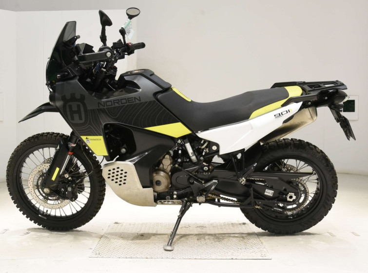 Мотоцикл Husqvarna NORDEN901 з пробігом 10790 km
