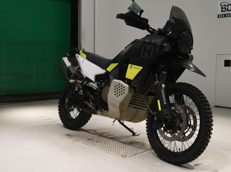 Мотоцикл Husqvarna NORDEN901 з пробігом 10790 km