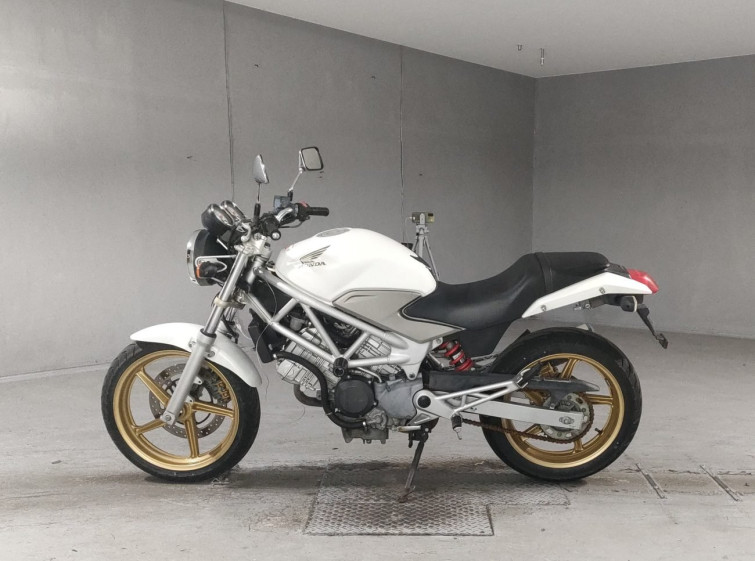 Мотоцикл Honda VTR250 с пробегом 36179 km