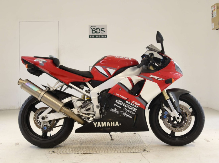 Мотоцикл Yamaha YZF-R1 з пробігом 22896 km