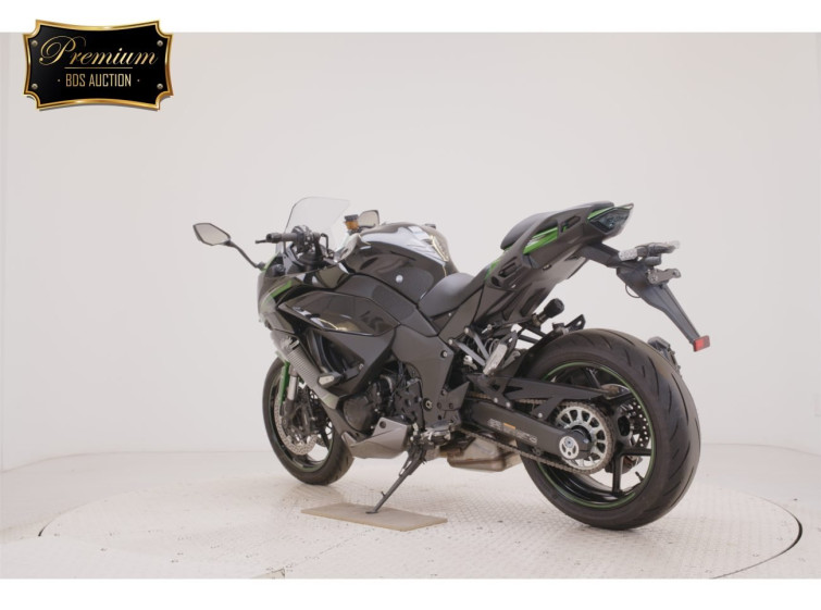 Мотоцикл Kawasaki ninja 1000 sx з пробігом 958 km