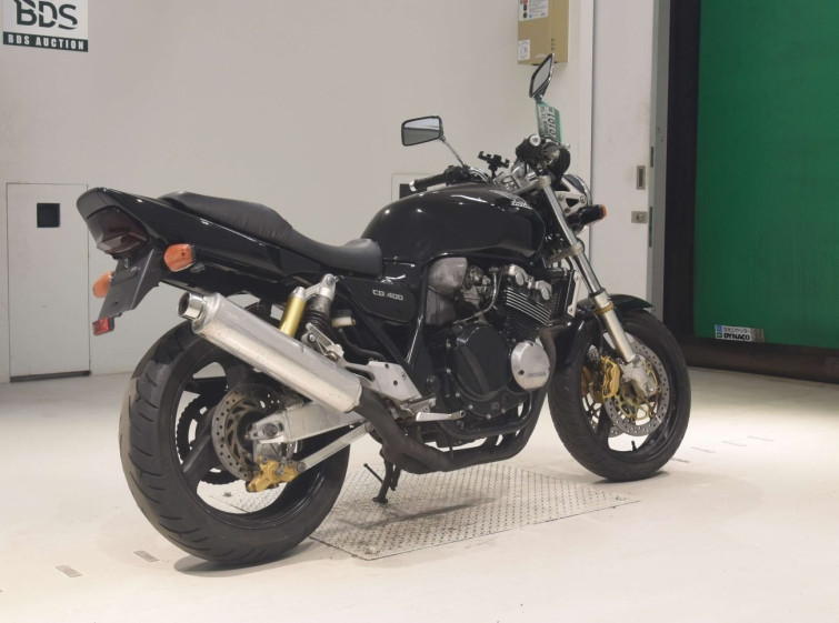 Мотоцикл Honda CB400SFV з пробігом 31381 km