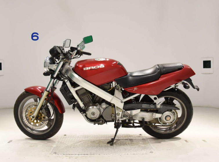 Мотоцикл Honda BROS400 з пробігом 8931 km