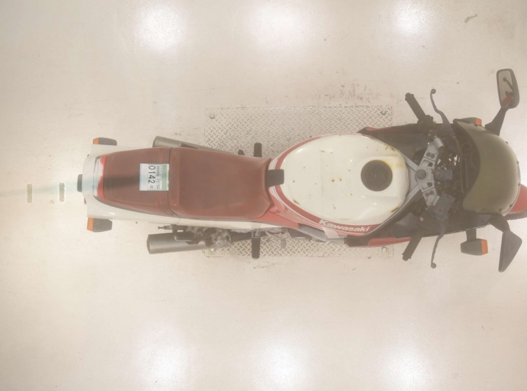 Мотоцикл Kawasaki GPZ400R з пробігом 9280 km