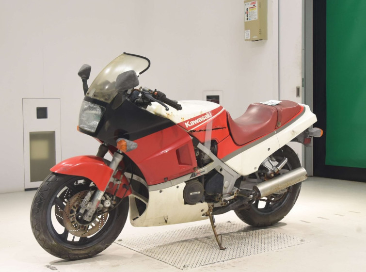 Мотоцикл Kawasaki GPZ400R з пробігом 9280 km