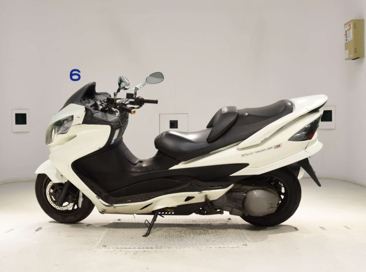 Мотоцикл Suzuki SKYWAVE 400S