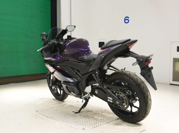 Мотоцикл Yamaha YZF-R3 з пробігом 10886 km