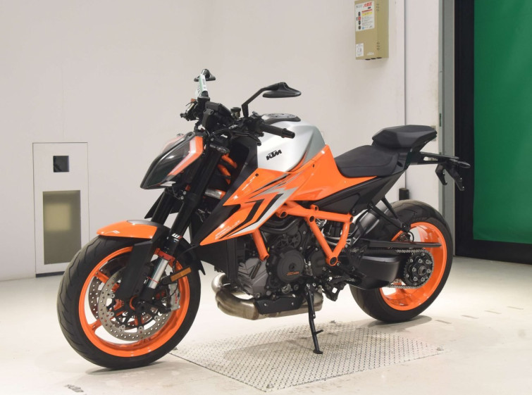 Мотоцикл KTM 1290 SUPERDUKE R с пробегом 28366 km