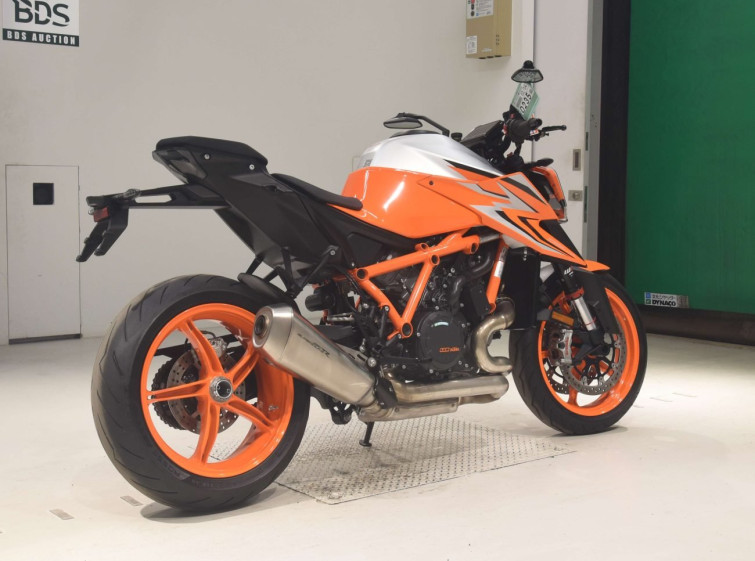 Мотоцикл KTM 1290 SUPERDUKE R с пробегом 28366 km