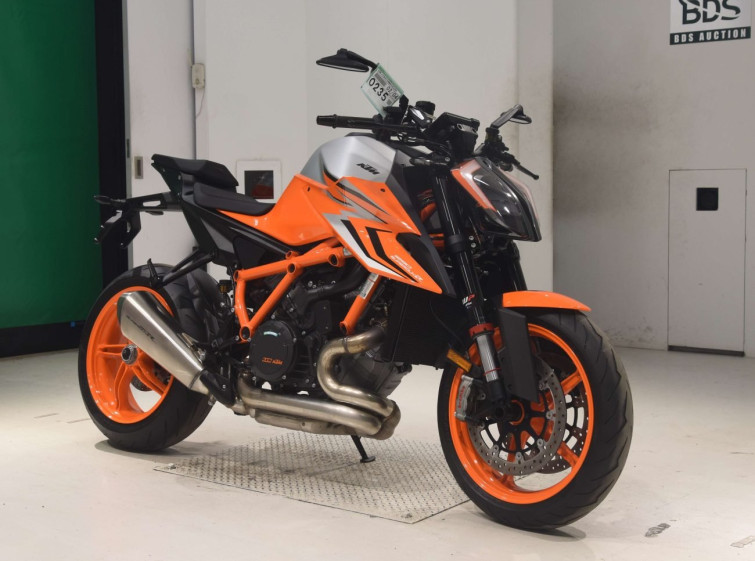 Мотоцикл KTM 1290 SUPERDUKE R с пробегом 28366 km