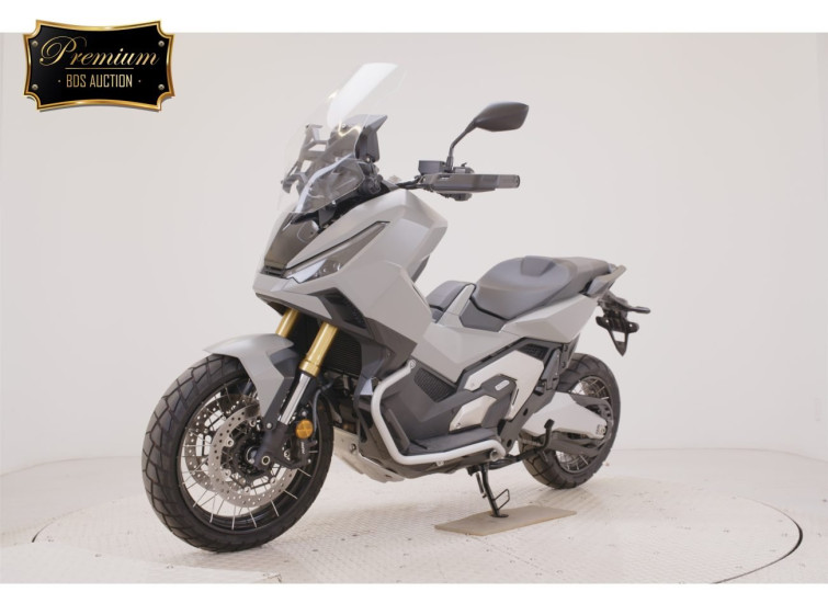 Мотоцикл Honda X-ADV750-2 з пробігом 2577 km