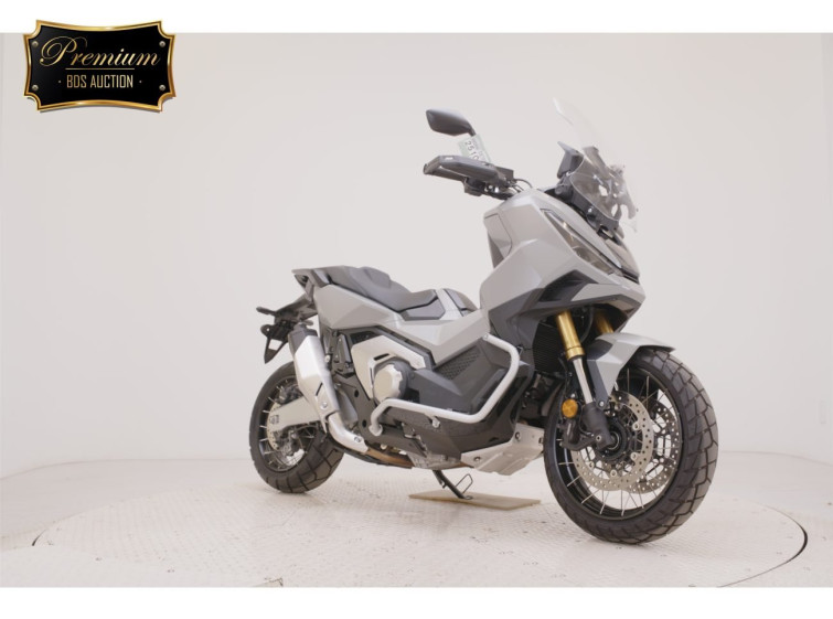 Мотоцикл Honda X-ADV750-2 з пробігом 2577 km