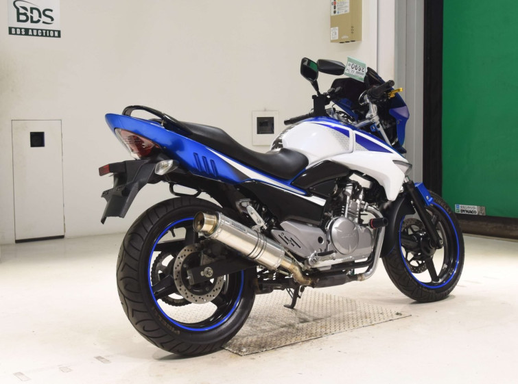 Мотоцикл Suzuki GSR250 з пробігом 19181 km