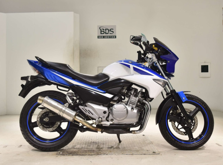 Мотоцикл Suzuki GSR250 з пробігом 19181 km