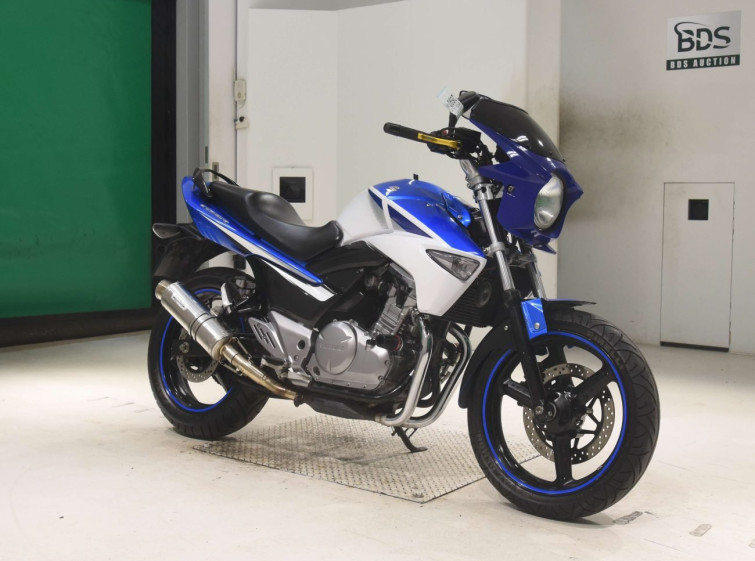 Мотоцикл Suzuki GSR250 з пробігом 19181 km