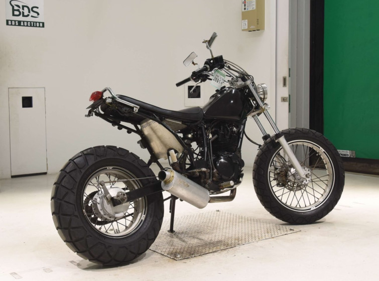 Мотоцикл Yamaha TW225 з пробігом 28399 km