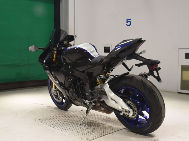 Мотоцикл Yamaha YZF-R1M з пробігом 9838 km