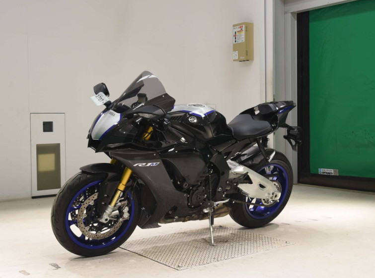 Мотоцикл Yamaha YZF-R1M з пробігом 9838 km