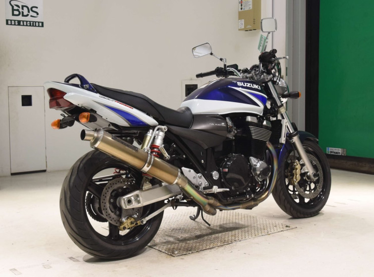 Мотоцикл Suzuki GSX1400 з пробігом 29583 km