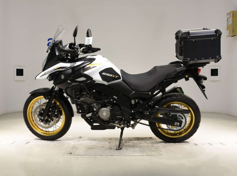 Мотоцикл Suzuki V-STROM DL650XTA з пробігом 23306 km