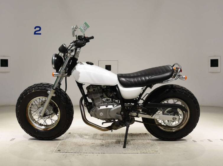 Мотоцикл Suzuki VAN VAN 200 с пробегом 15899 km